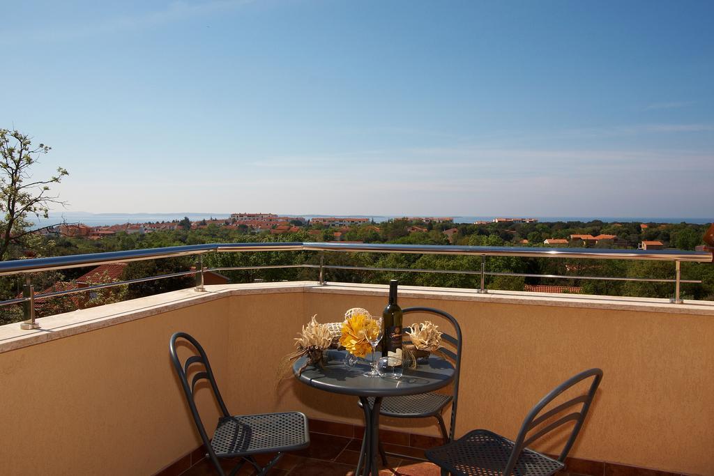 Guesthouse "Barboska" - Big Outdoor Swimming Pool & Private Tennis Court Vodnjan Quarto foto